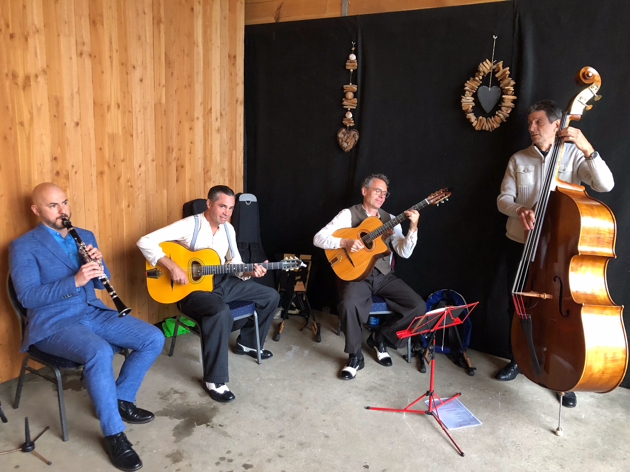 Gadjolinos_Apero_mit_Simon